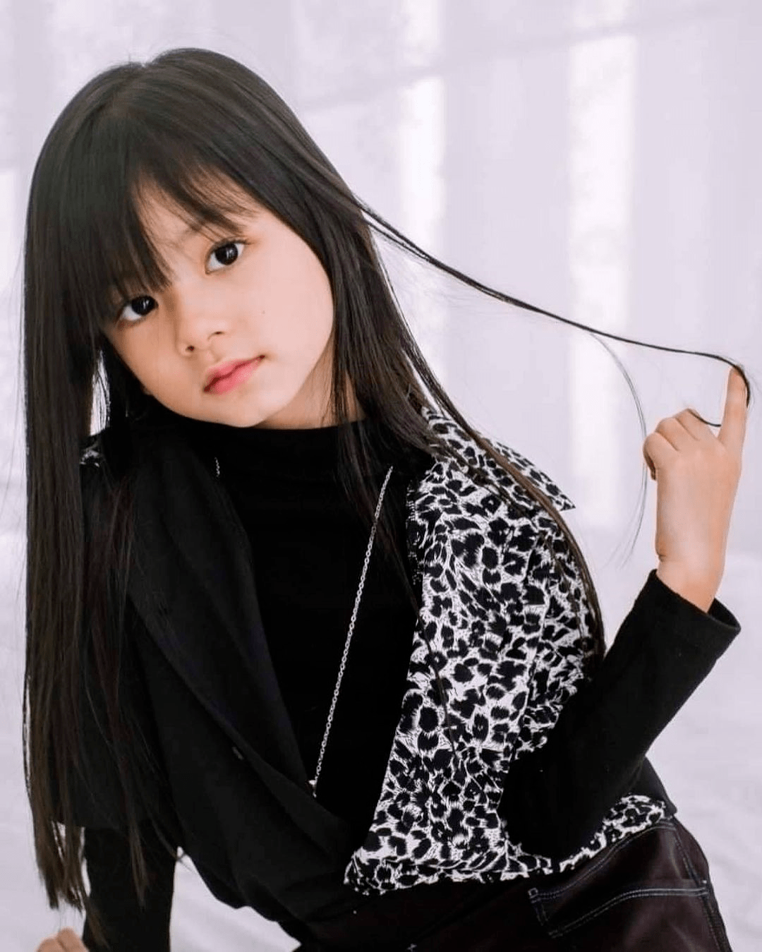 天使神颜,弟弟颜值也超高_onew