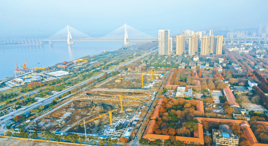 武汉青山区未来gdp_光谷去年的GDP已经突破2000亿元,而青山区不到800亿元(2)