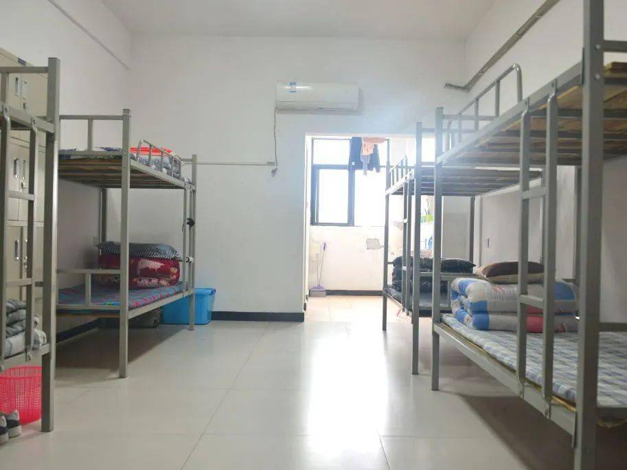 【校园动态】松滋职教:学生本土顶岗 实习对口地方