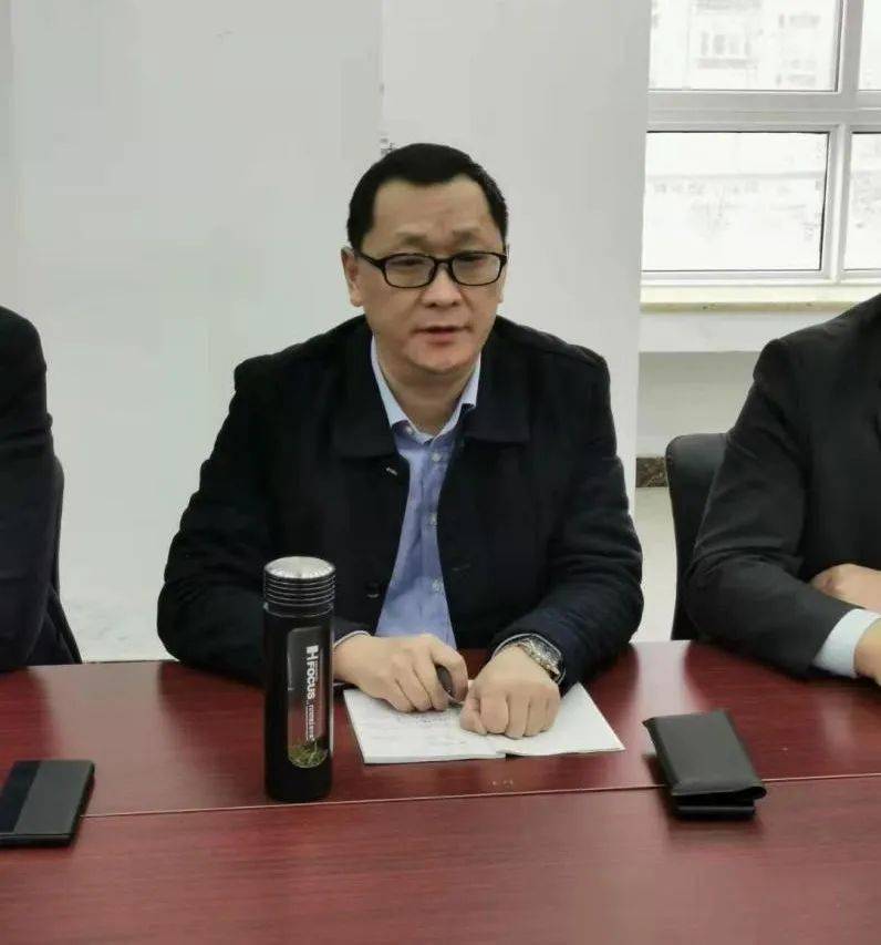 市律师协会会长张献忠,主管副会长刘庆德参加会议,会议由纪律工作委员