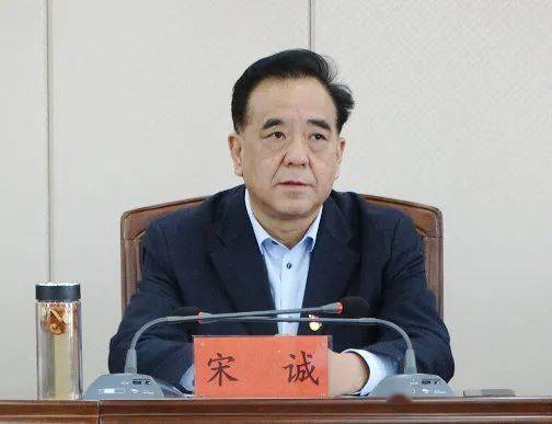 市委组织部副部长,市人社局党组书记,局长宋诚同志作动员部署.