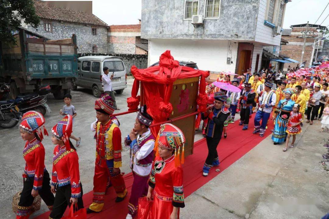 网眼看来宾广西来宾农村的壮族婚礼排场有点大快来围观一下