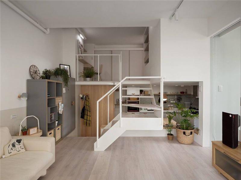 层高4米竟做出三个跃层空间每一个空间都能直立行走厉害