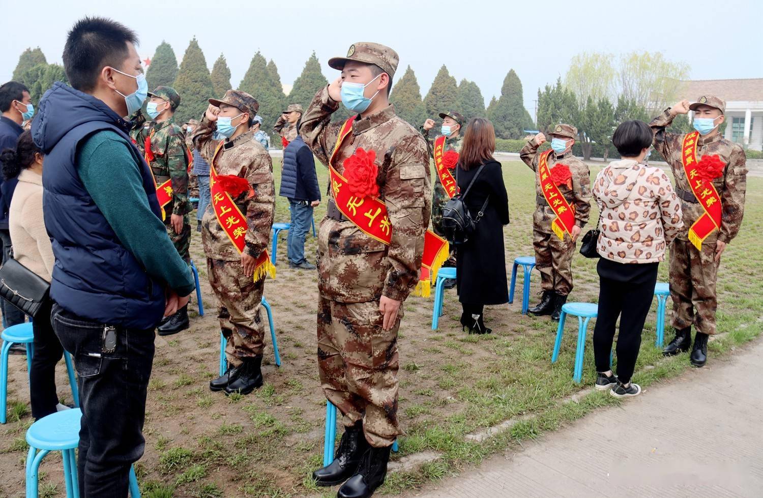 蒲城县举行2021年春季欢送新兵入伍仪式_征兵