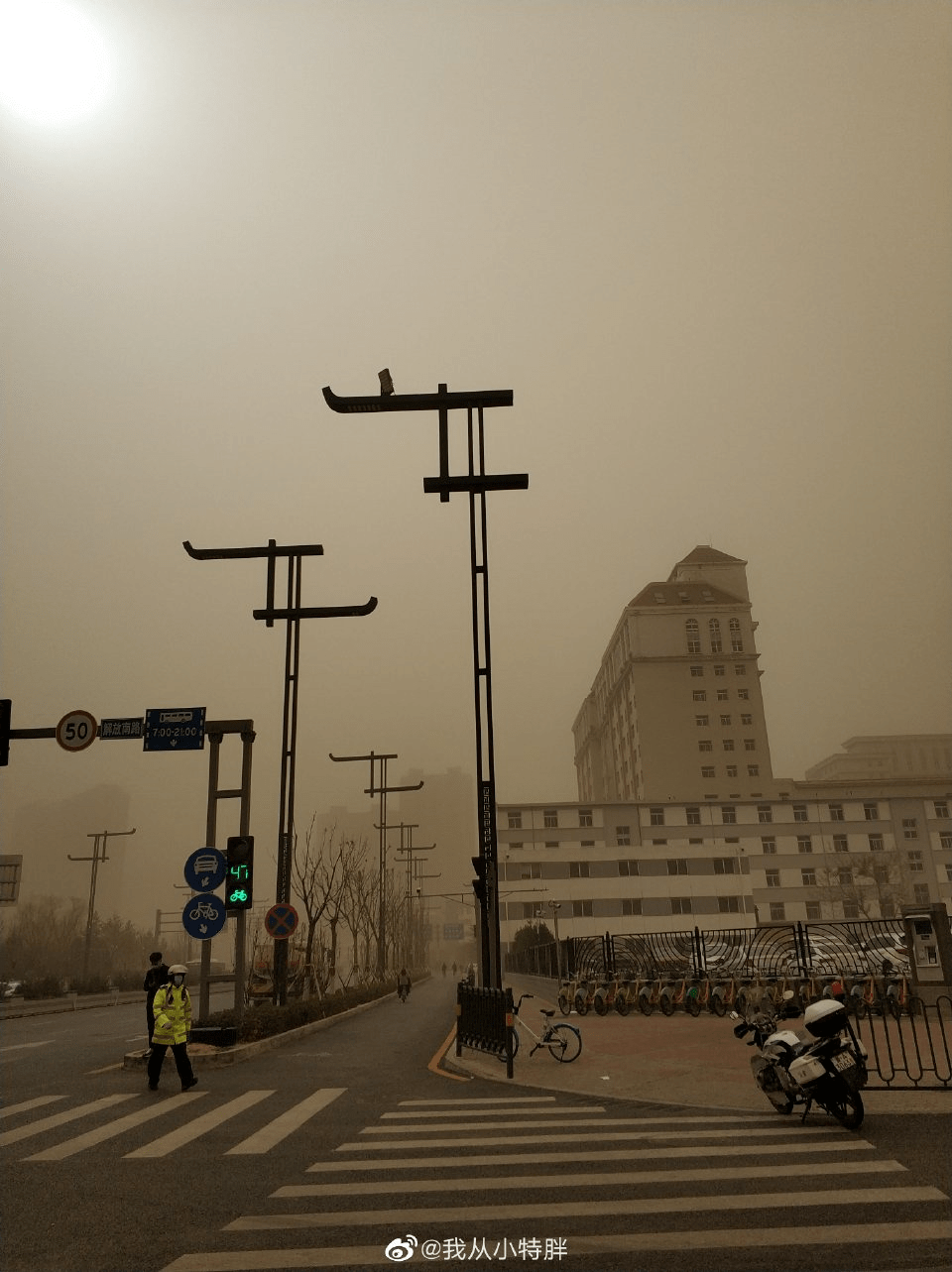 忻州今天的沙尘暴…… 原来是从这里来的?