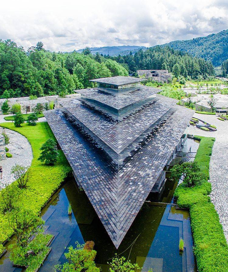 云南腾冲石头纪温泉度假酒店精选酒店一价全包套餐234晚任选