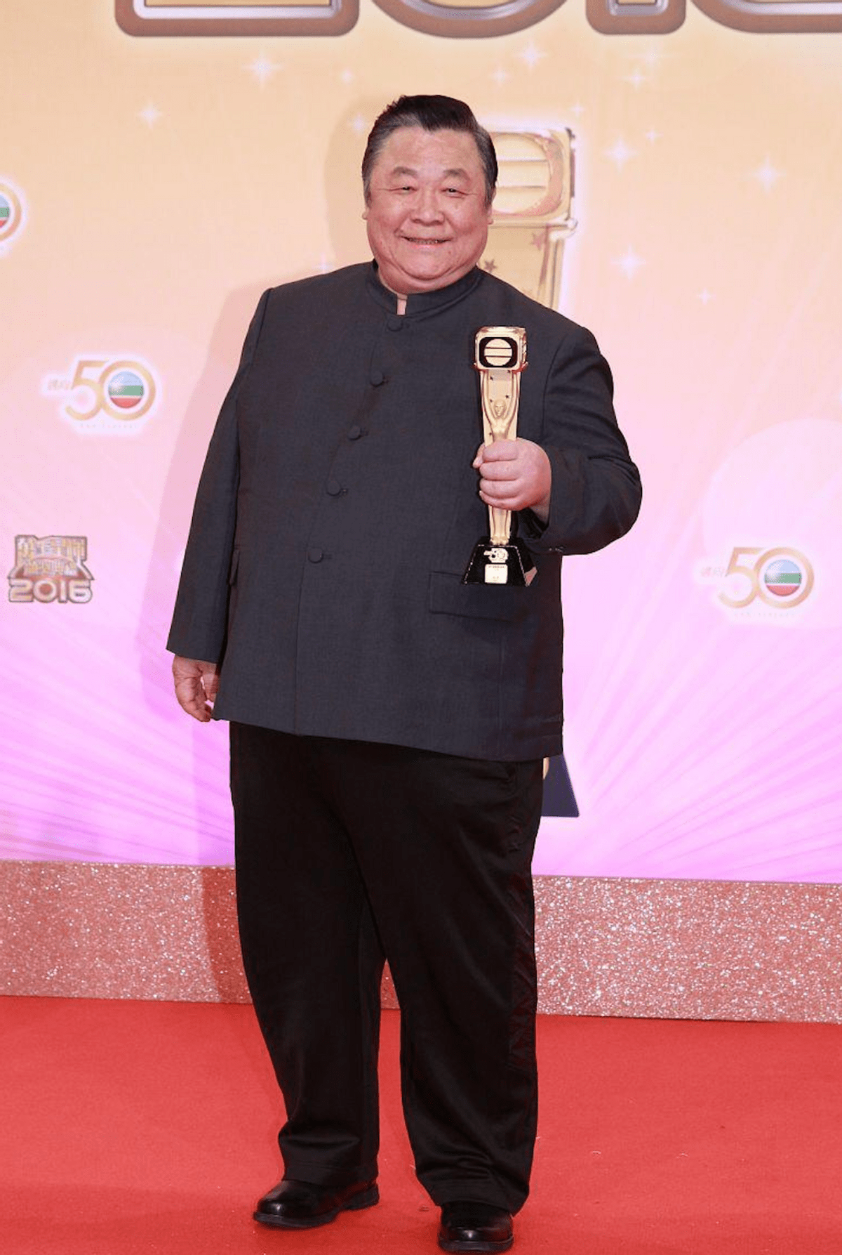 老顽童秦煌宣布复出因减肥过度而跌倒骨裂如今激瘦二十磅