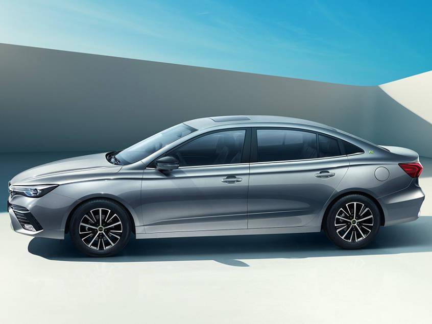 如何装饰车标好看 b0365091a43144699368c68a40a7a027.jpeg