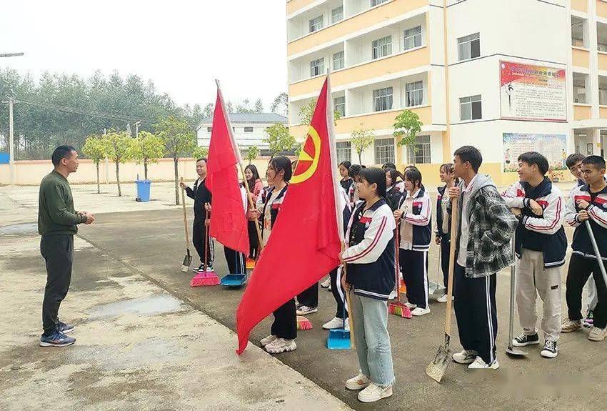(昌平中学 供稿)山圩中学(山圩中学 供稿)未来城小学用实际行动弘扬和
