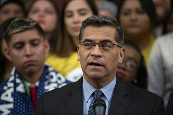 美国会参议院批准贝塞拉出任卫生部长