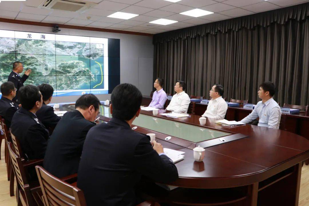 3月18日,市委常委,市纪委书记,市监委主任李东河到龙海市,围绕学习