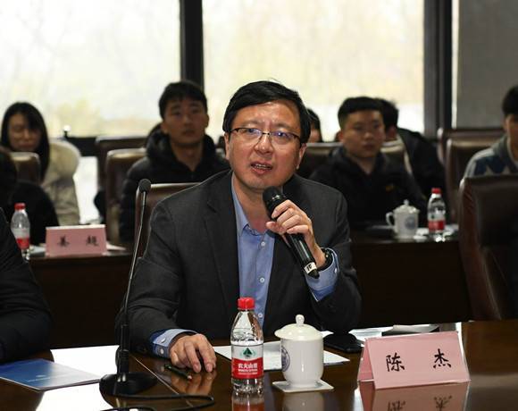 谢少荣教授,复旦大学姜育刚教授,大唐移动标准部泛在网络室主任徐晖