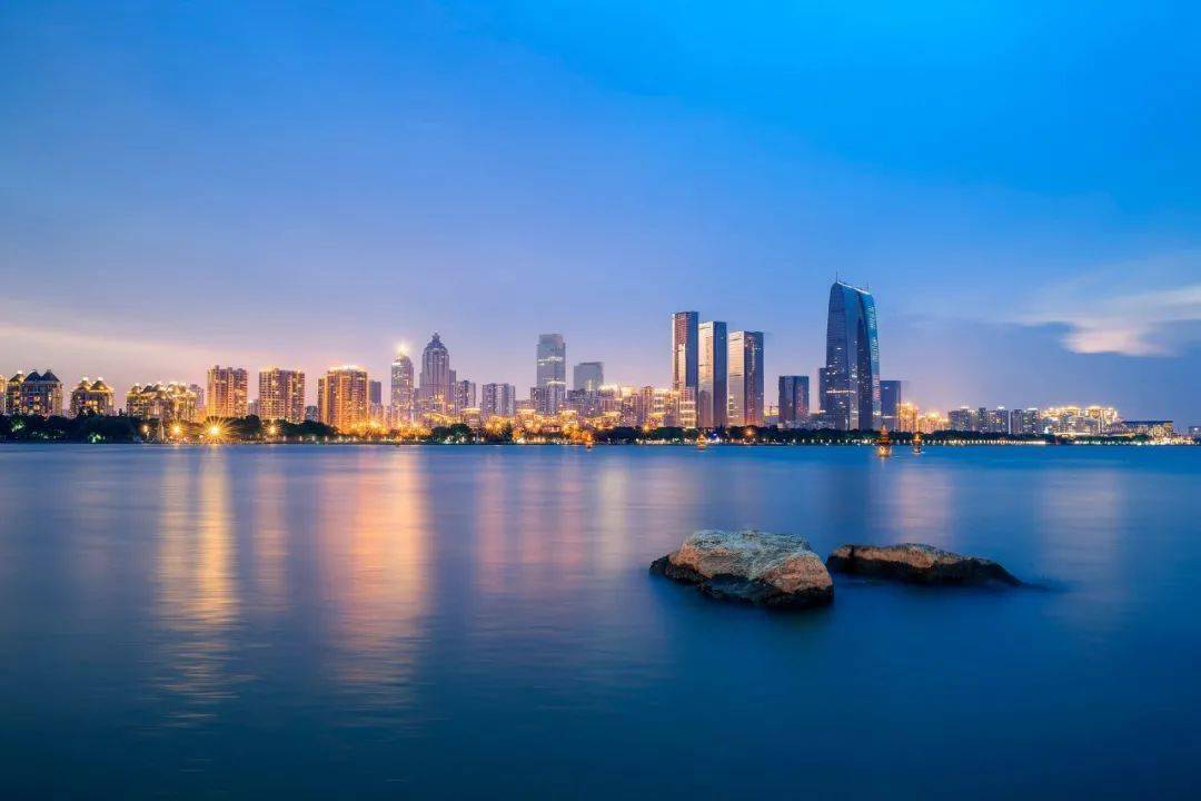 兴化的gdp排名_兴化油菜花(2)