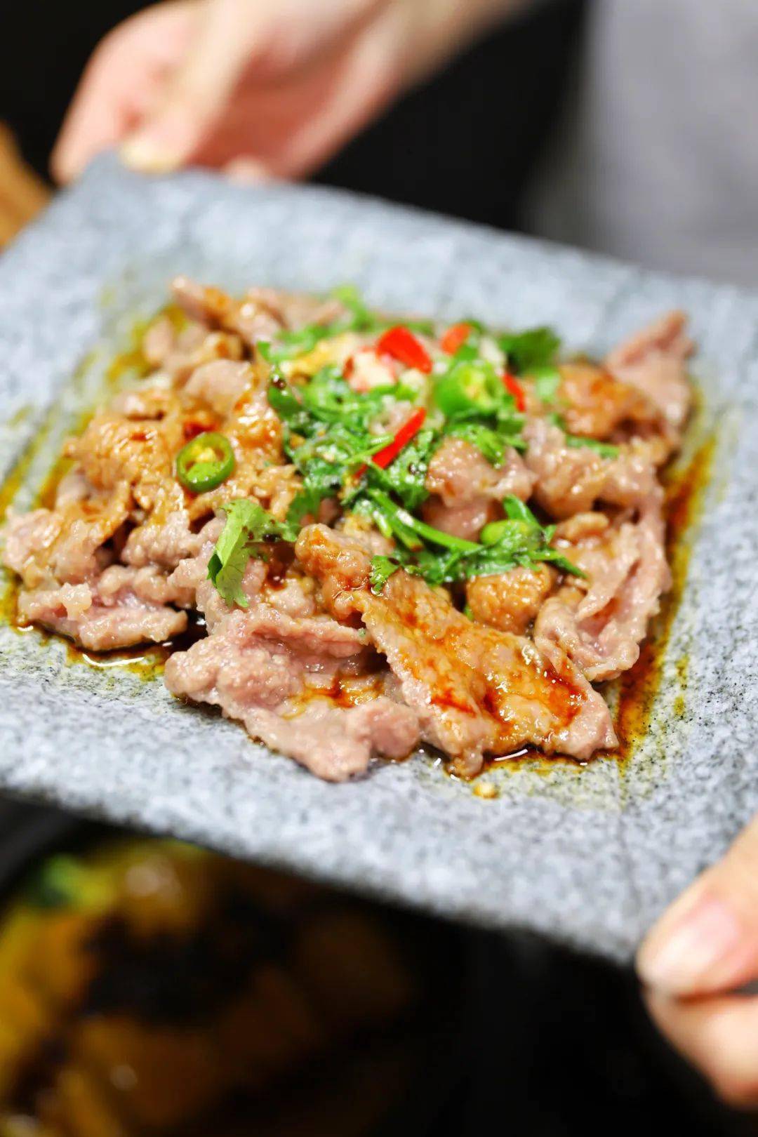 人来人往的井大路,藏着低调却有功夫的煲!_骚客