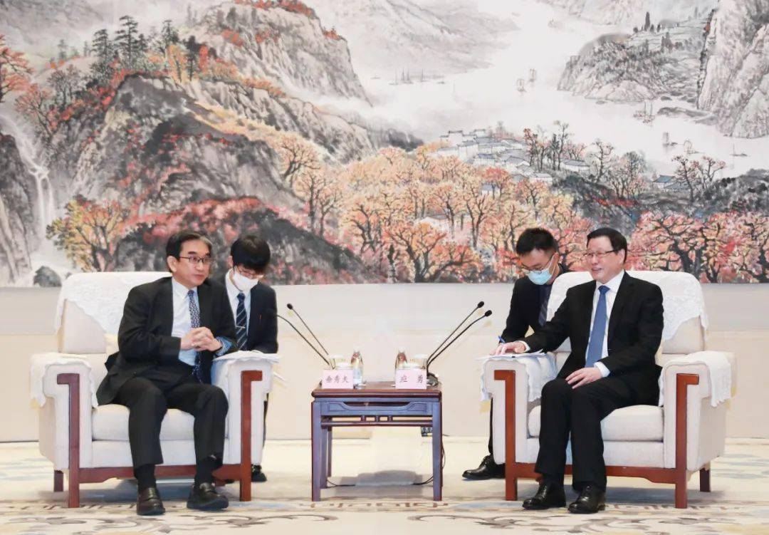 加强经贸往来深化多领域务实合作 应勇会见日本驻华大使垂秀夫 湖北