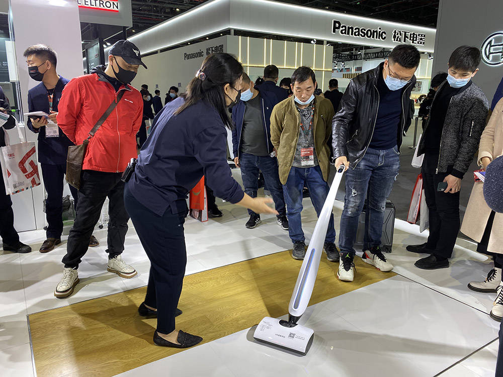 技术|仿生洗地机、换区提醒牙刷，这也许是今年全球最大消费电子展