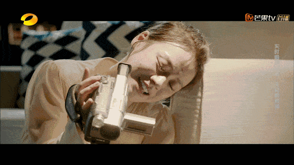 马思纯先后主演了电视剧《将军在上》《橙红年代》《加油你是最棒的》