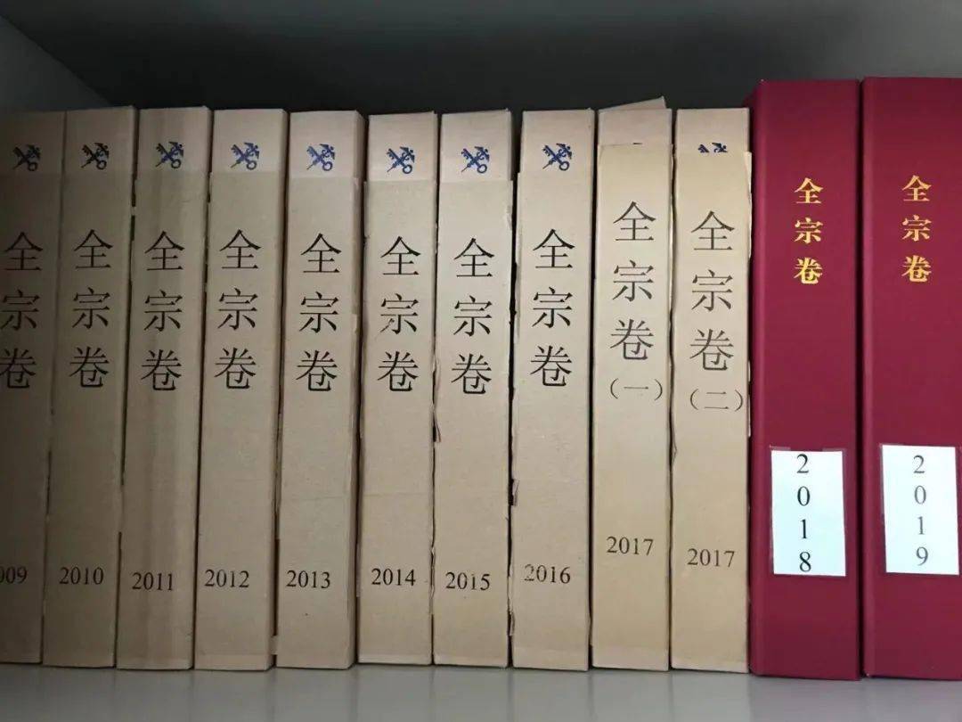 通过微信公众号推送档案专刊 ,国际档案日购买宣传资料,挂图,开展国家