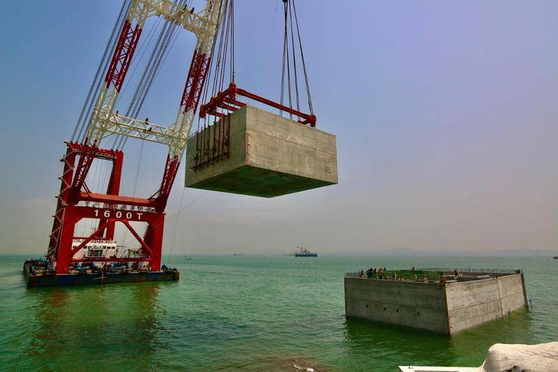 深中通道新进展!西人工岛岛头防护减载沉箱完成安装