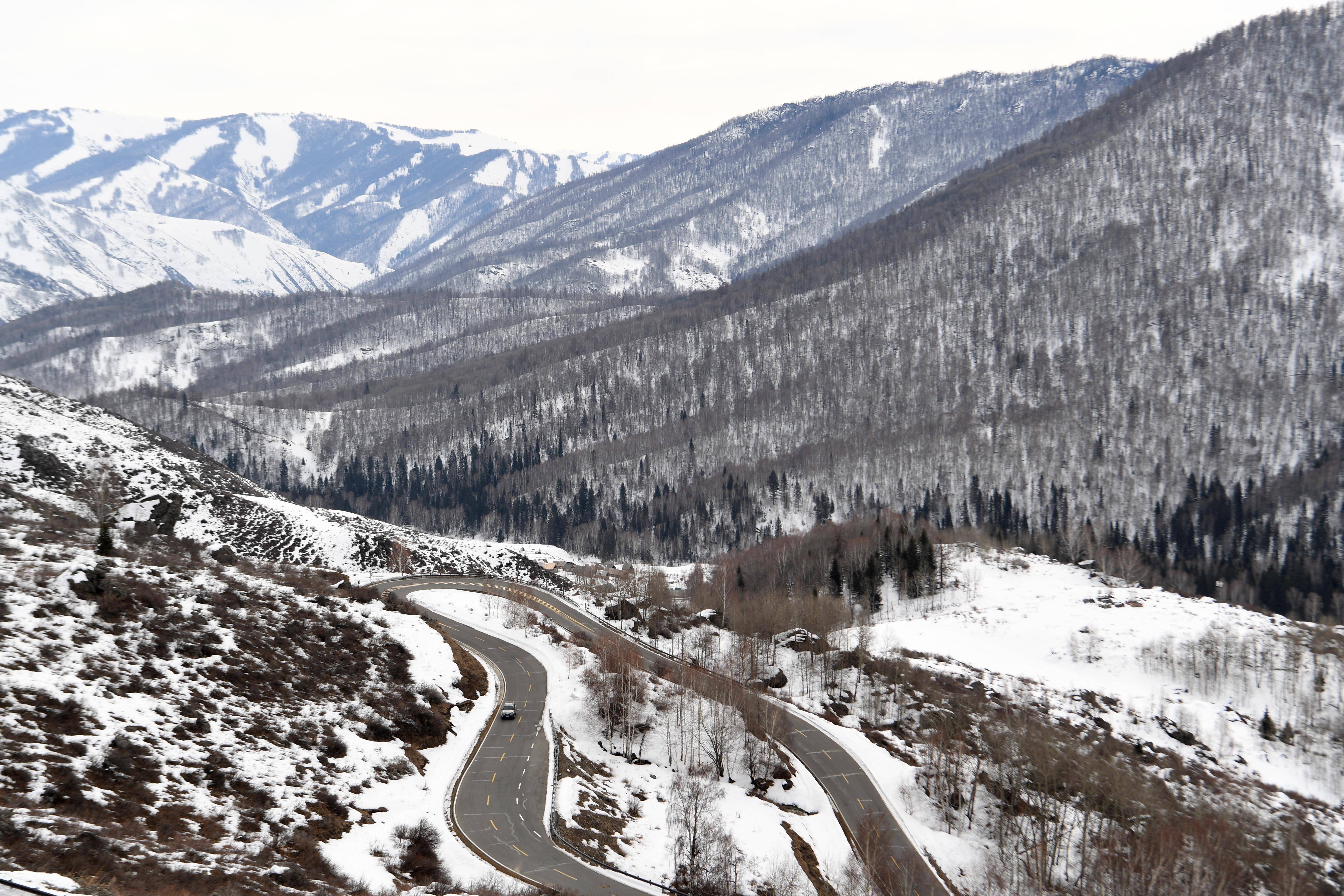 新疆阿勒泰打造冰雪旅游新高地