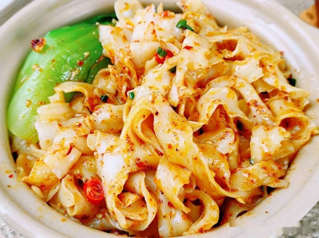 美味好吃的拌面做法推荐家常油泼面茄子焖面凉拌鸡丝荞麦面