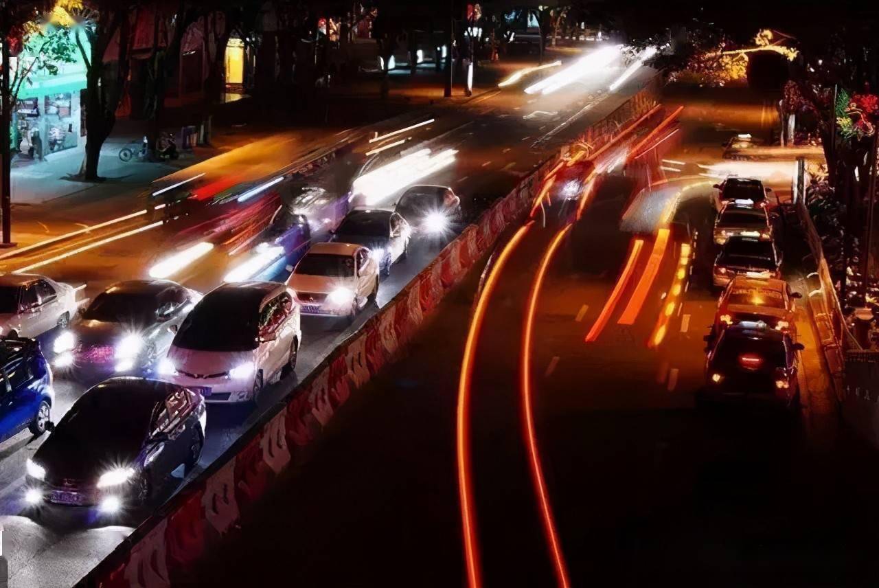 一个非常隐蔽的杀手 你的车灯安全是否达标 测试