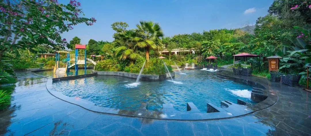 新兴龙山温泉限时抢购638元含双早无限次温泉赠送价值138元礼包