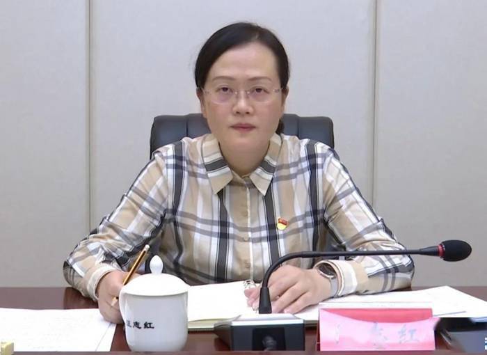 宁化县领导上党课 严明换届纪律_汪志红