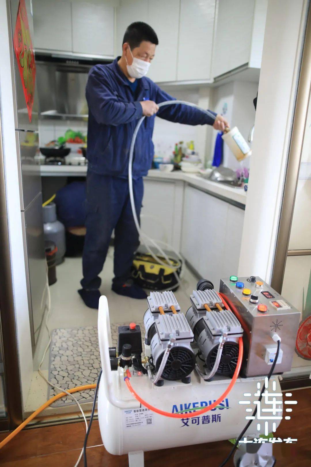 免费清洗!看看地热管里有多脏