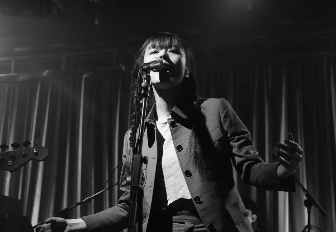 专访海朋森:我们靠双手的劳动来破除迷失_陈思江