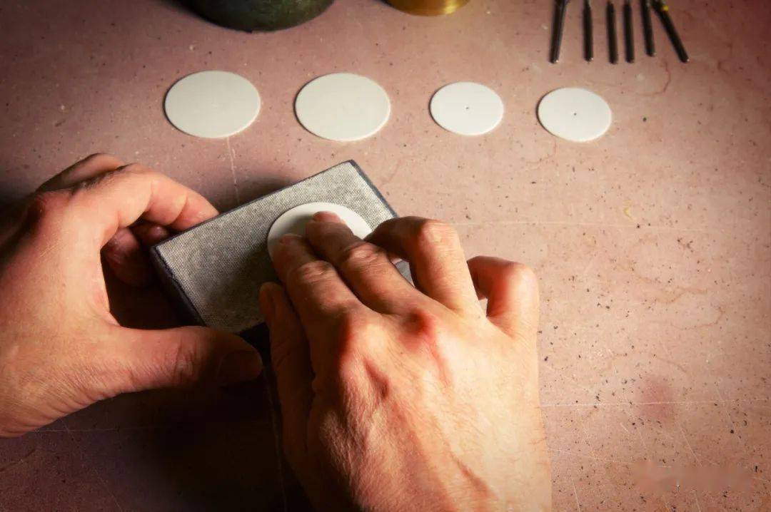 ��ҹ����| ��ʷ���Ļ�����ײ,�����յ�ԭ����MEISSEN÷ɭ��