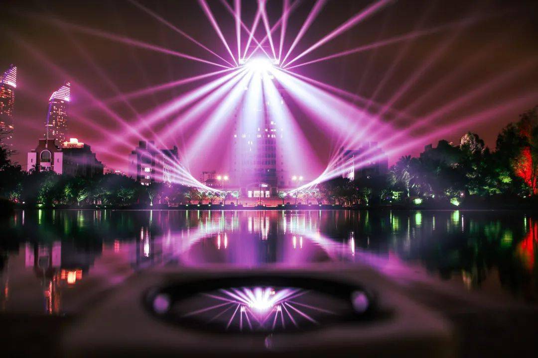 高清全程视频酷炫3d光影秀带你穿越厦大百年