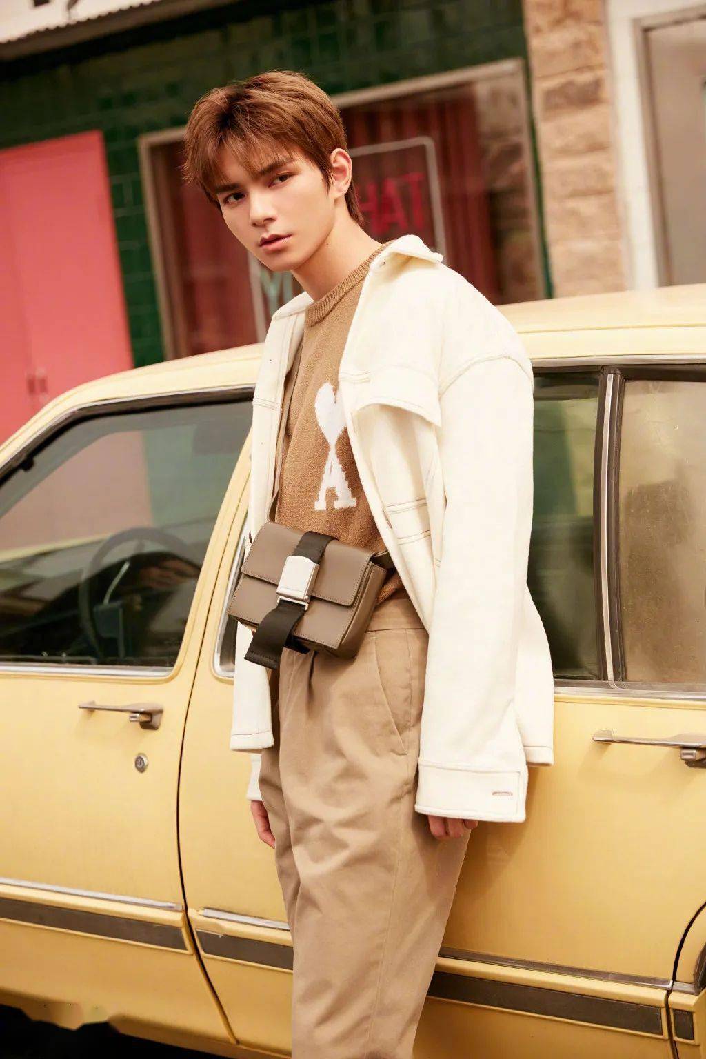 郭敬明潜规则何昶希王宝强结婚祝绪丹被雪藏陈卓璇自炒热度殷桃地位被