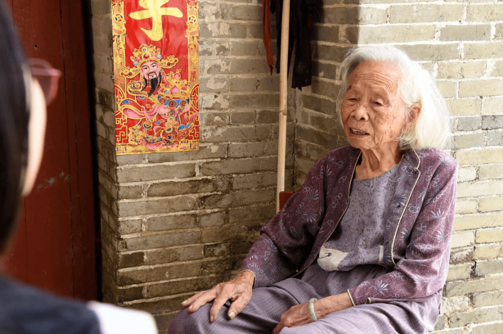 百日百年郑锦波戎马一生丹心向党