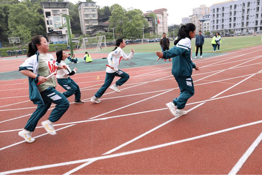 南部中学校服图片图片