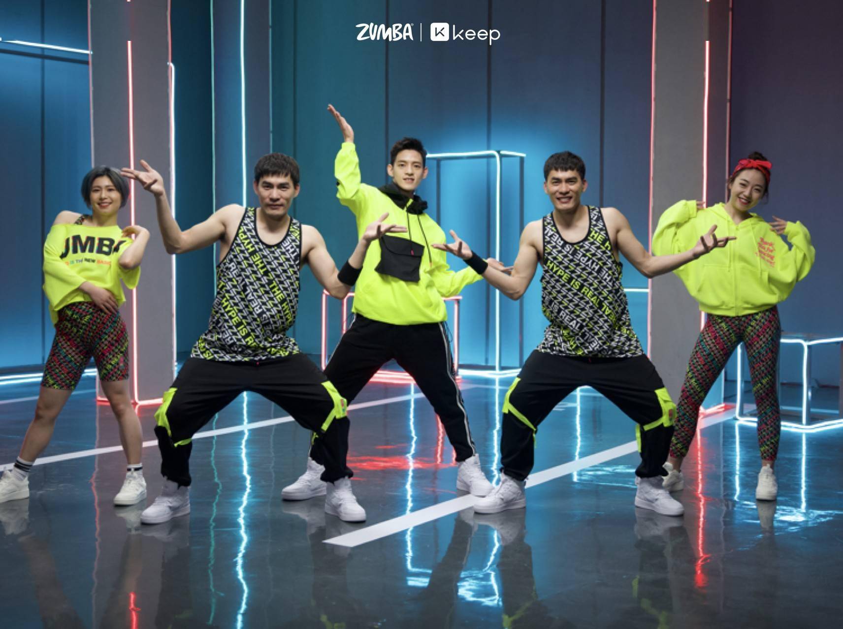 建立系统化教练培训机制,挖掘更多明星教练天团,用线上内容破圈,线下