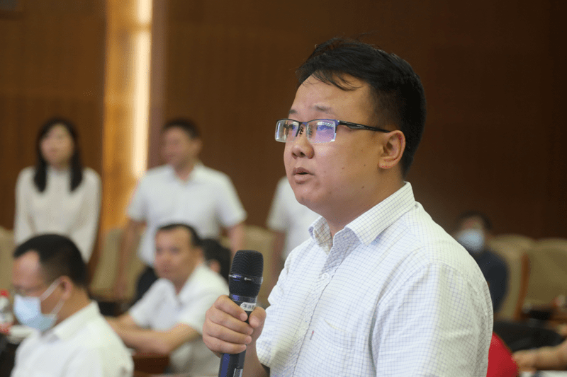 黄朝伟(1)近年来,在省委省政府的坚强领导和省委深改委的具体指导下