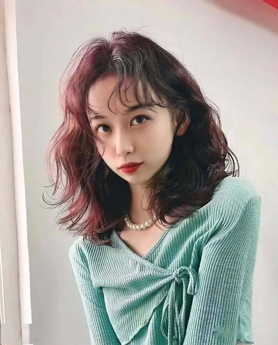 慵懒法式烫怎么剪 db0fdafb91a04e83b5abc2217728fb4e.jpeg
