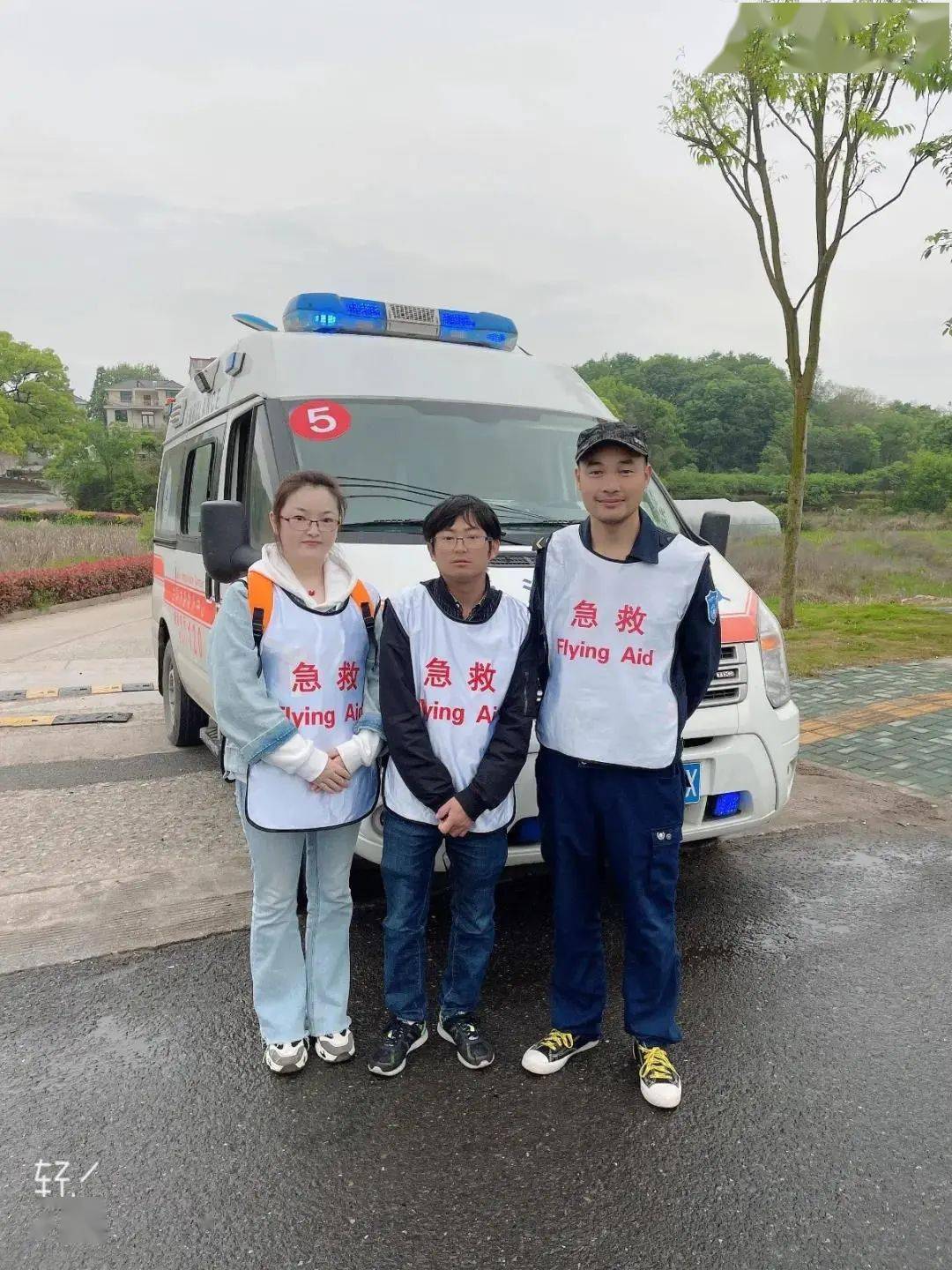 医疗救护志愿者图片:千喜,杨丽萍,郑建明,网络返回搜狐,查看更多