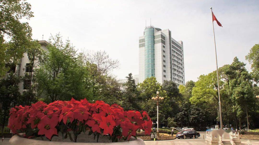 中共四川省委党校四川行政学院2021年上半年公开考核招聘专职教师公告