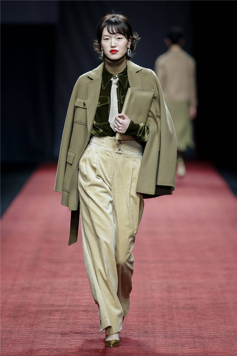 yiner音儿「壹玖玖陆」主题发布亮相2021深圳时装周