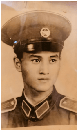 航模|与新中国航空事业共成长②:做了上千架缩比飞机模型,每架都有故事