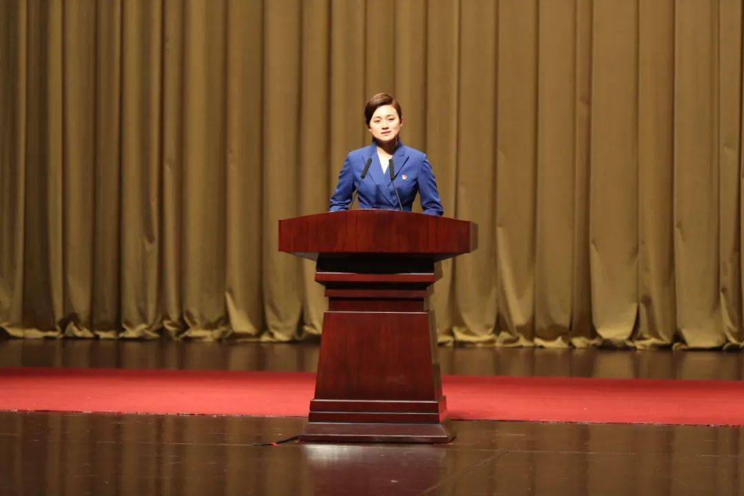 怀揣赤子心甘为孺子牛追授魏晶晶同志荣誉称号表彰大会侧记