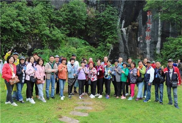 上海至三明首趟社区旅游专列开通，近五百名申城居民成首批“体验官”
