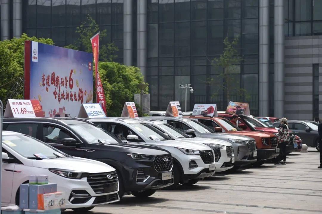 车展的规模依旧盛大汽车购车节作为2021年的第一场上百款车型总有一款