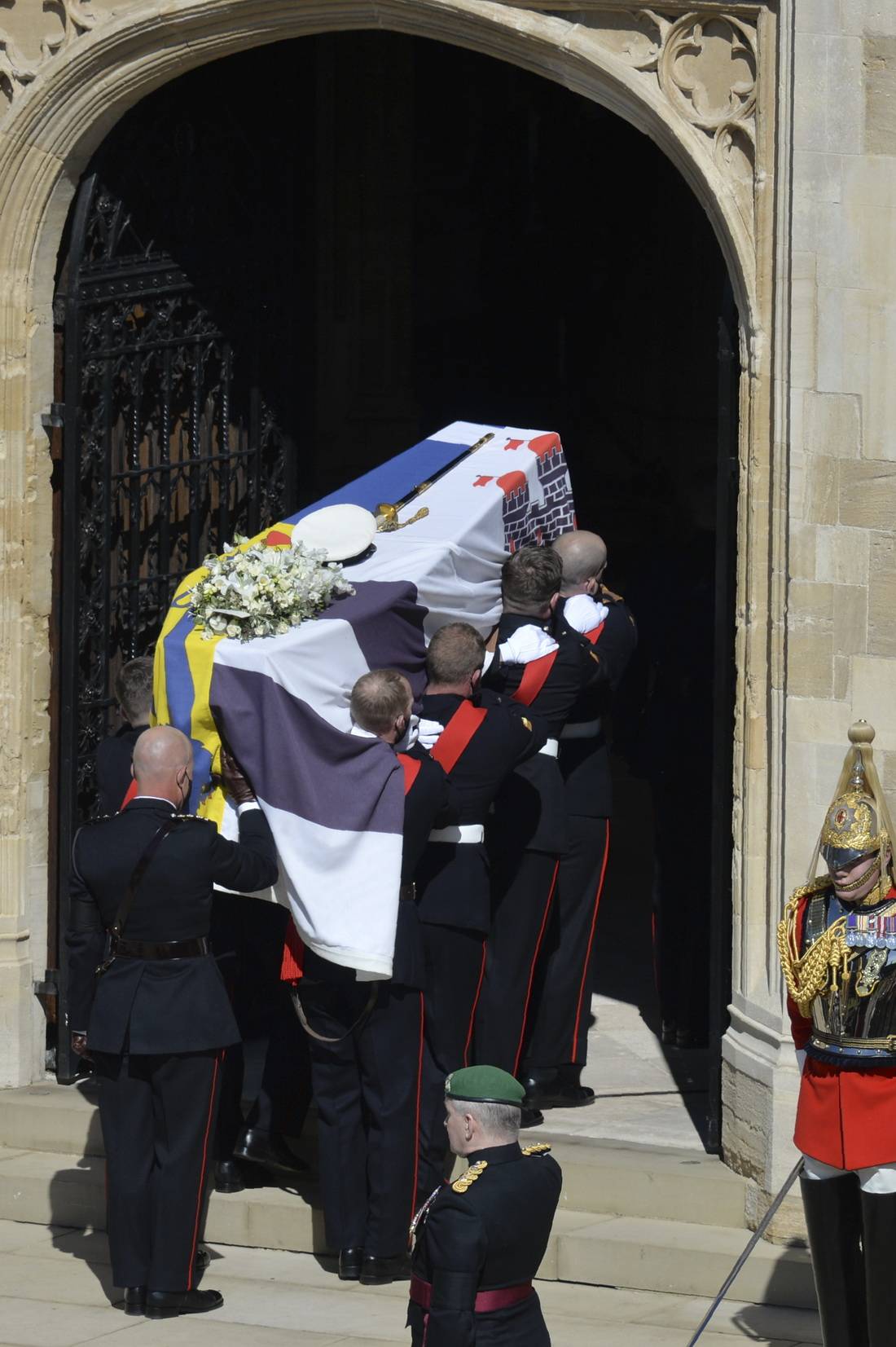 图集|菲利普亲王葬礼举行:"我已经尽完了我的一份力"_英国