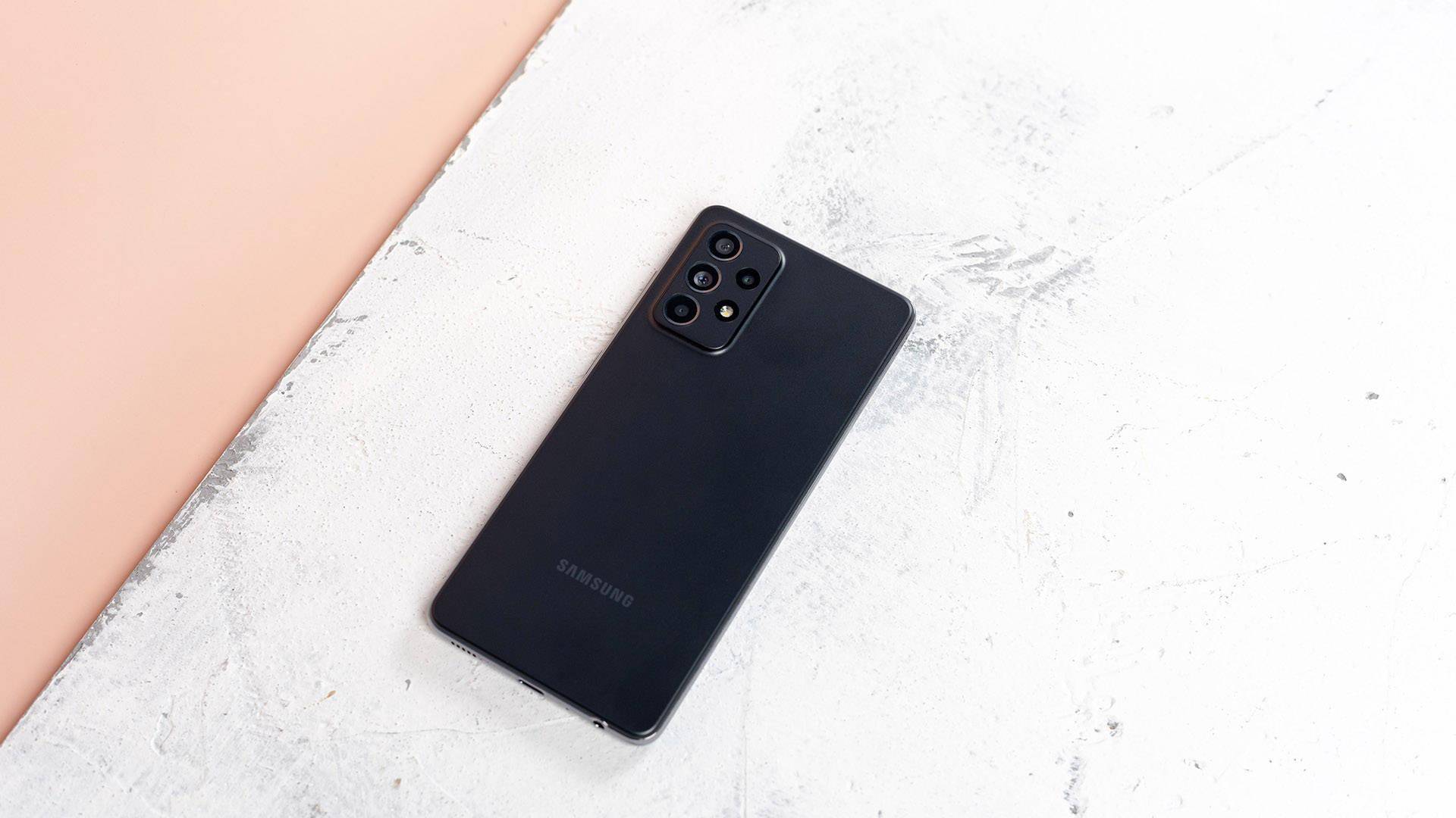 板正硬朗的中端高刷新机三星galaxya52图赏