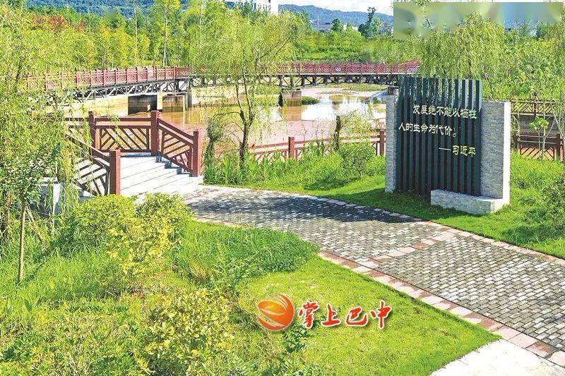 【河湖长造】巴中丨水质检测、河长管护、河流清淤……阳台河湿地公园管护“不掉线”2021年4月25日河道清淤挖泥船(3)