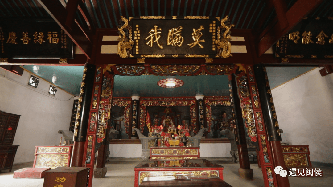 大殿及后殿庙中建有戏台,厢楼▲(侯官城隍庙)是老福州常见的庙宇建筑