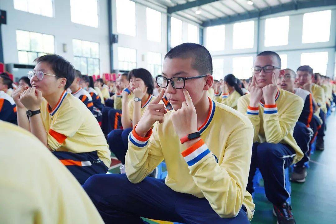 医校联动,眼健康科普课走进福州华伦中学